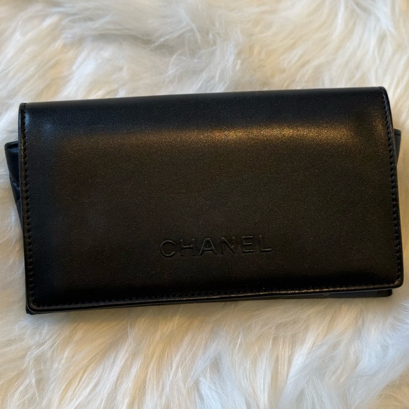 CHANEL Accessories - Chanel Black Leather Sunglasses Case